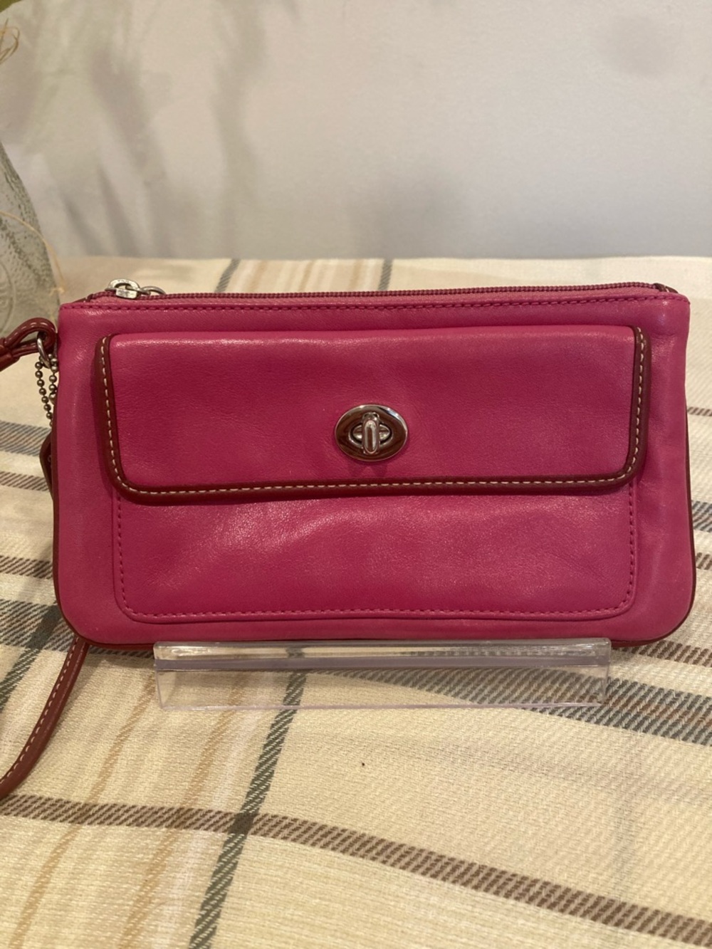 Coach Pink Leather Turnlock Wristlet Clutch